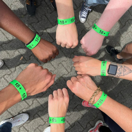 18+ Tyvek wristbands - 100 pcs