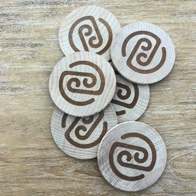 Custom embossed wooden tokens Ø50mm – 100 pcs
