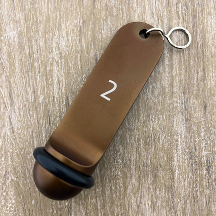 Big Classic bronze hotel keychain engraved – 1 pc