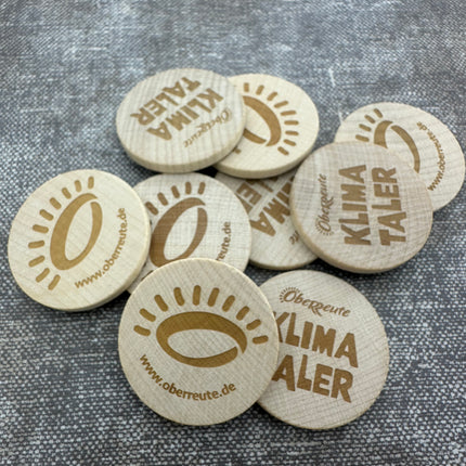 Custom embossed wooden tokens Ø37mm – 100 pcs