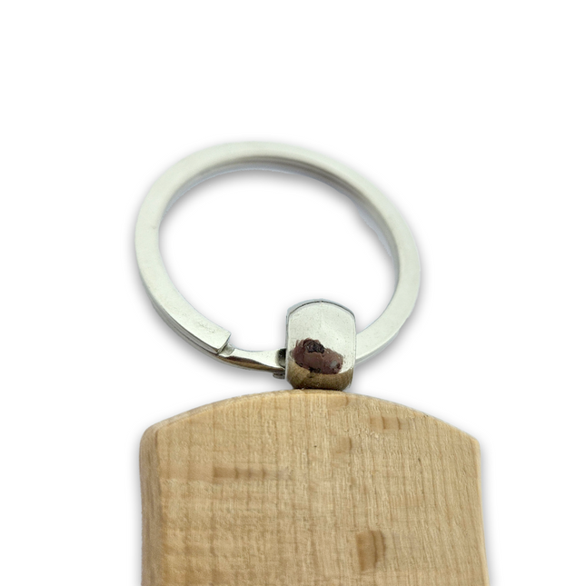 Custom wooden keychain shield 32 x 45 mm - 1 pc